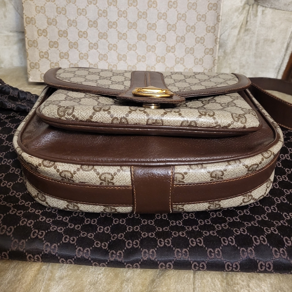 Authentic vintage late 1970's to early 80's gucci horsebit crossbody bag - Picture 8 of 15